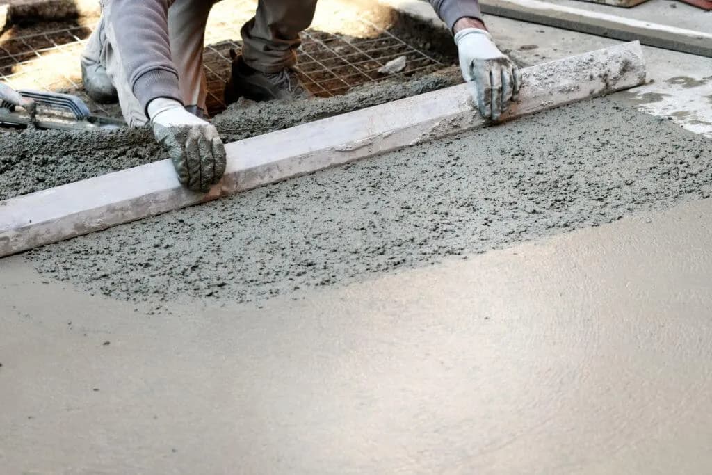 Jaki beton na wylewkę do garażu? Kluczowe informacje, które musisz znać