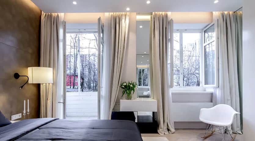 Jak zamontować karnisz w suficie podwieszanym: 5 prostych kroków