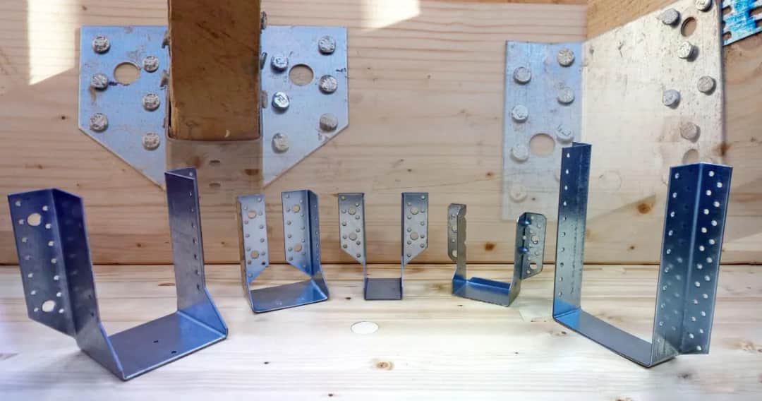 Mocowania do belek drewnianych: rodzaje, zastosowania i montaż